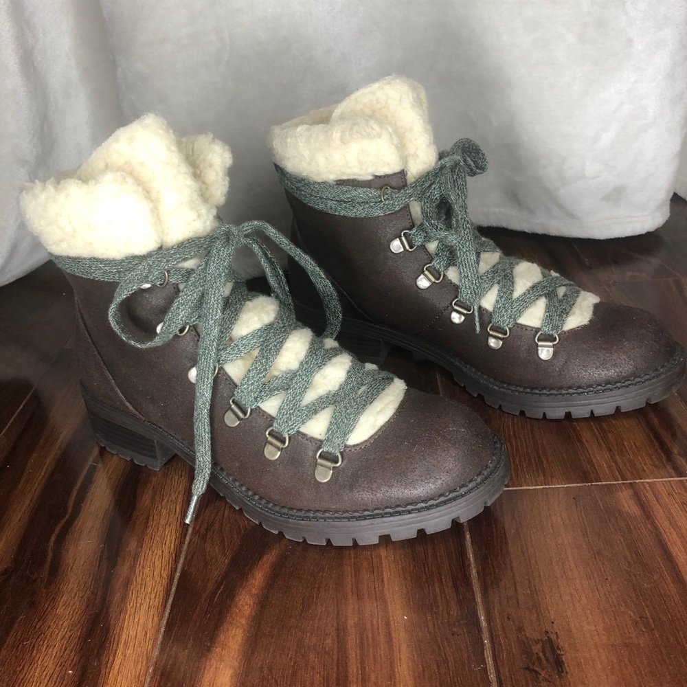 Steve Madden Boots